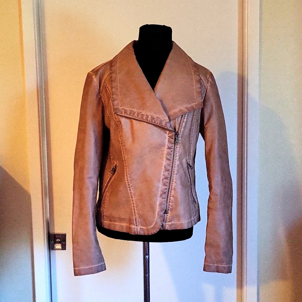 Stylish Bagatelle 80s style asymmetric beige leather jacket size M